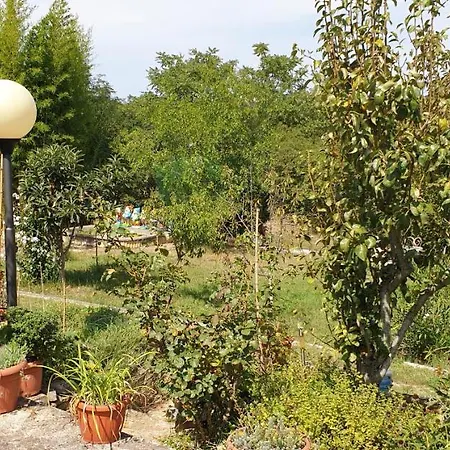 And V&m Maison d'hôtes Murine